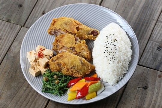 香酥炸雞腿飯-