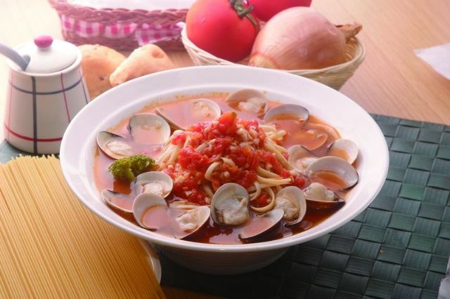 義式蛤蠣湯麵-