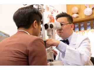 耀耀親子眼科院長劉揚偉醫師