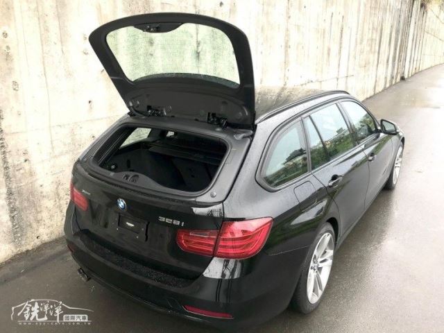 13-14′ BMW 328I TOURING 黑-