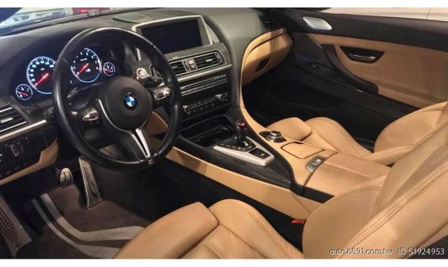 BMW M6 Coupe 2013款 手自排 4.4L-