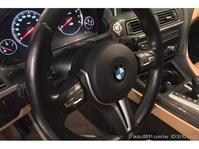 BMW M6 Coupe 2013款 手自排 4.4L-