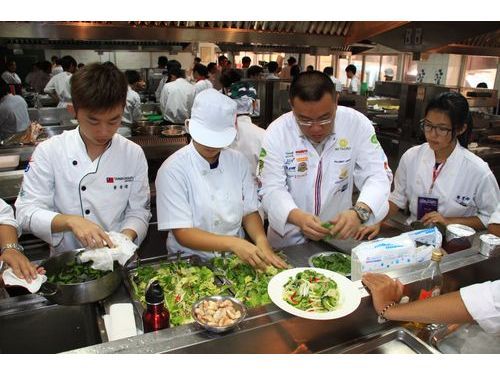 餐旅系 無國界廚師-