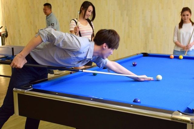 撞球檯Snooker Pool Tables-馥麗溫泉大飯店