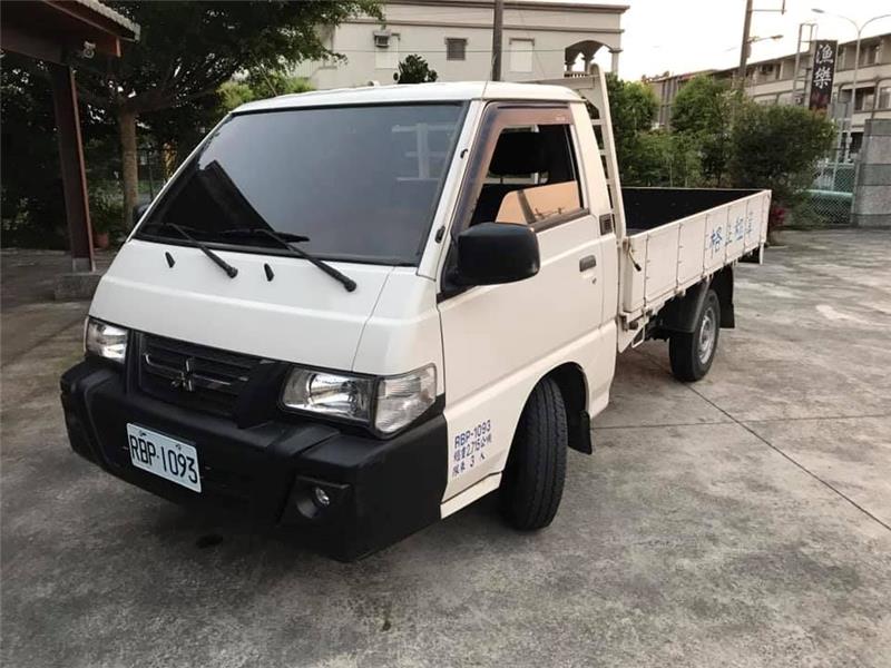 2017 MITSUBISHI DELICA 2.4-