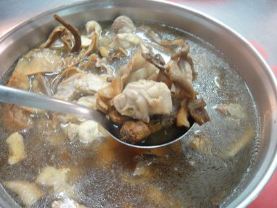 六菇滿意養生雞湯