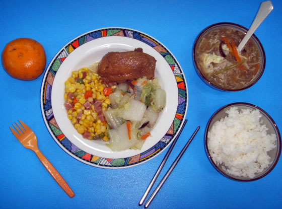 產品介紹,由營養師設計菜單，每餐三菜一湯