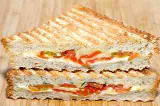 Caprese 新鮮蕃茄馬芝拉起司