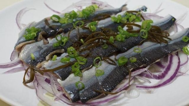 北海道昆布醋醃秋刀魚-