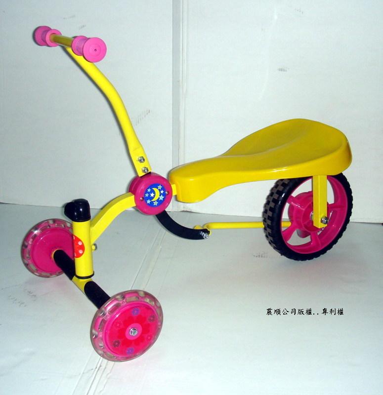 兒童三輪車--