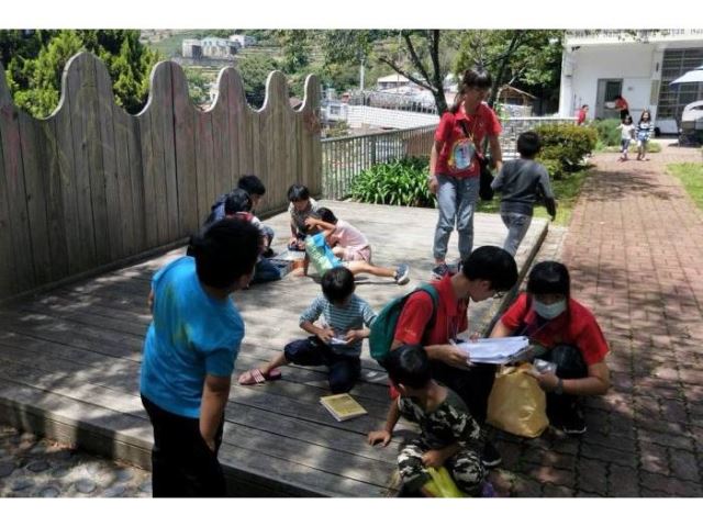 彰師大獅子會至廬山國小探訪本校山地服務社，持續關懷原住民小朋友教育-