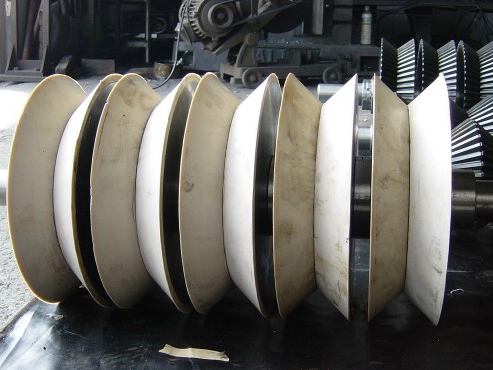 A-04 橡膠輪-客製化鏡面輪|壓花輪|冷卻加熱輪|機械用滾輪-晉晨輪具工業股份有限公司