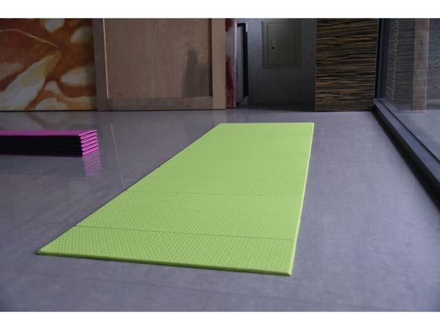 Green Yoga Mat Folding-