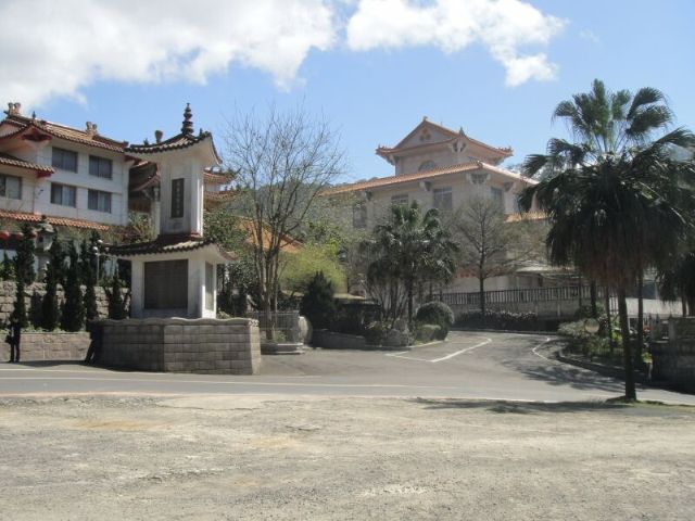 月眉山靈泉禪寺