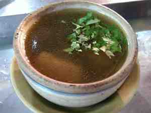 六合張排骨酥湯