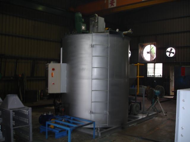 10噸攪拌反應槽-整廠客製化輸送設備｜同隆企業社