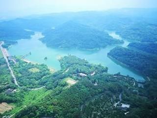 寶山水庫、寶湖吊橋、碧湖吊橋