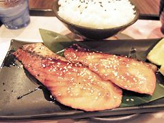 岩烤鮭魚飯-
