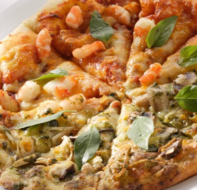 MAMAMIA–松子蘿勒醬及茄汁鮮蝦磨菇雙色披薩-