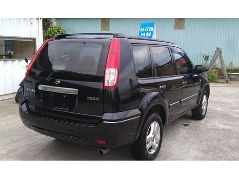 NISSAN X–TRAIL-