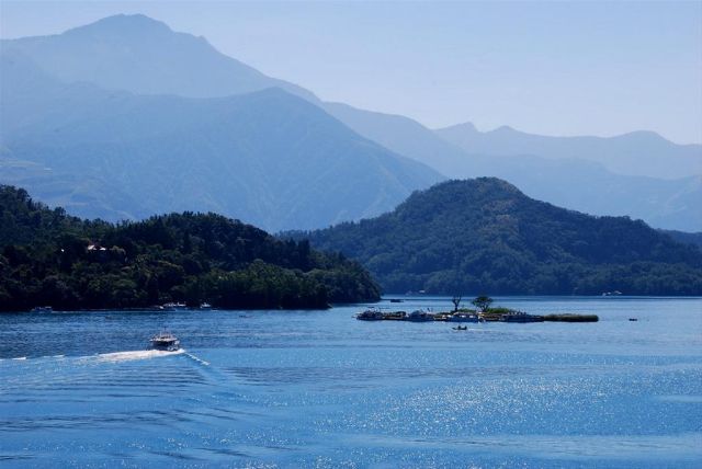 拉魯島-