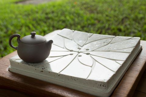淨心石茶器 晶鑽系列 - 珍珠白（原木水盤） Jing Xin Shi Tea Set - Crystal Diamond Series - Pearl White (Wood Water Plate-