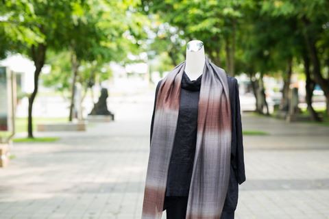 沉吟 - 天染絲毛三色漸層圍巾 Pondering: Three Color Scarf-