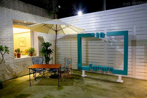 10 square café-