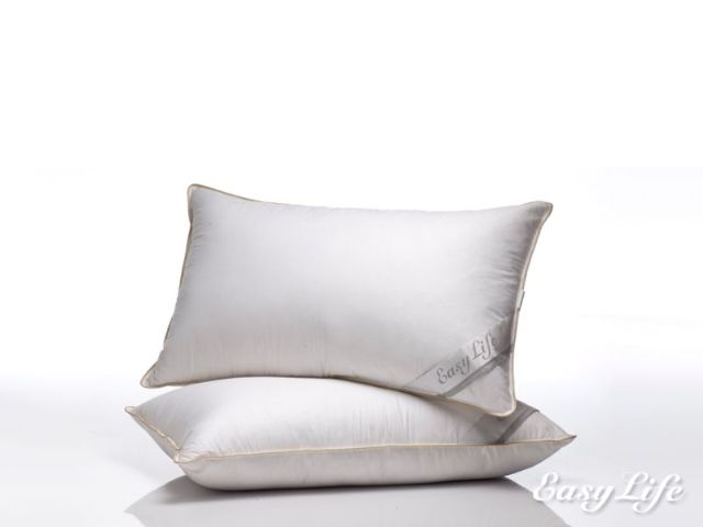 三層羽絨枕(白色)