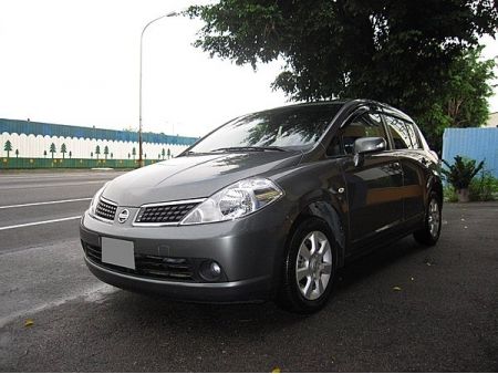 NISSAN 2010 TIIDA 5D 歐日混血美型車-