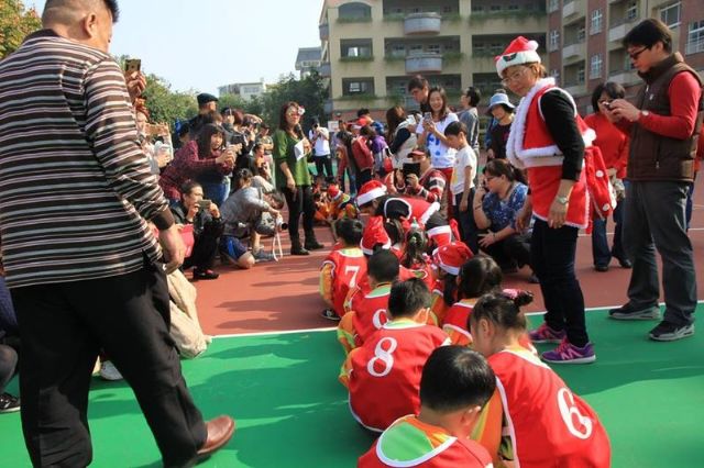 105.12.24聖誕親子運動會-愛笛兒幼兒園