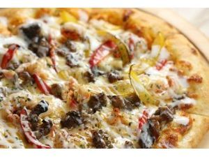 優格鮮蝦及牛肉蕃茄醬汁披薩-