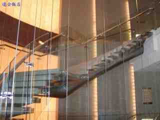 建築用玻璃－光結構異形彎曲強化玻璃