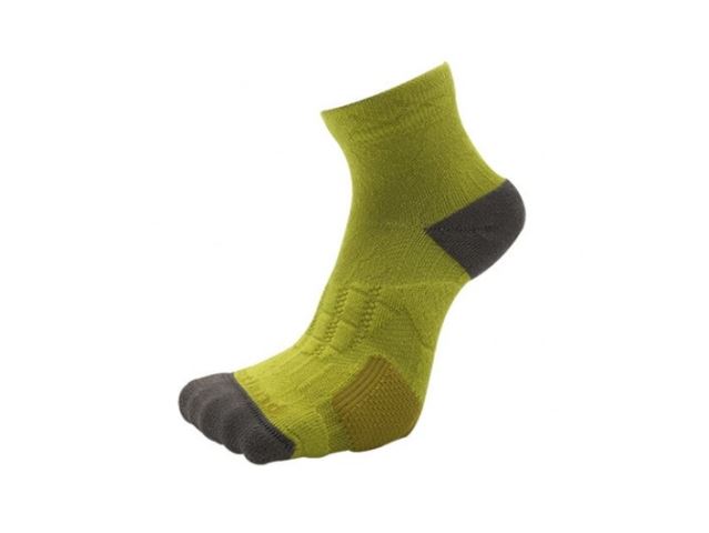 Burst Textured Lateral Protection Sports Socks