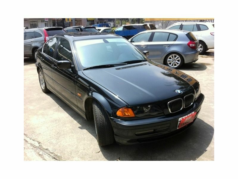 BMW 323 2000年式 限量車種-