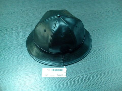黑色漁夫帽-