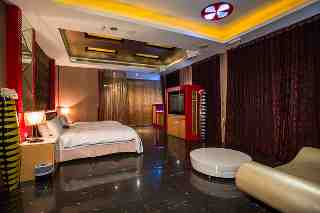 觀月奢華 - 戲谷天下