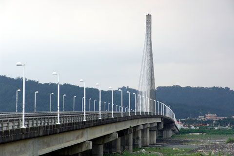 集鹿大橋-