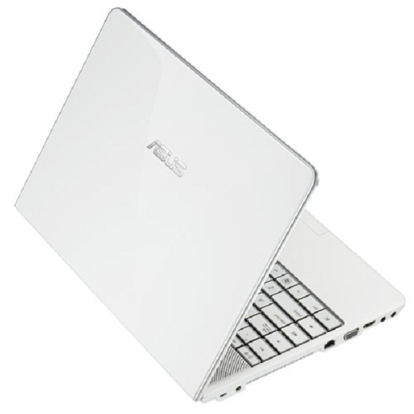 華碩 ASUS N45SF 聲籟筆記型電腦 天使白-