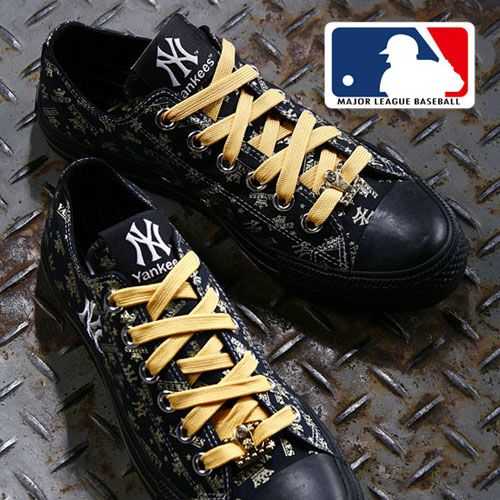 MLB大聯盟洋基~洋基金色Logo圖樣多樣百搭帆布鞋女款