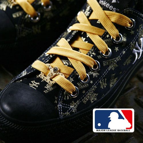 MLB大聯盟洋基~洋基金色Logo圖樣多樣百搭帆布鞋女款-