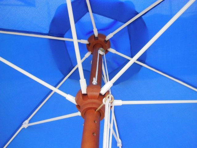 【大傘王】7.5 呎6骨庭園玻纖木傘-