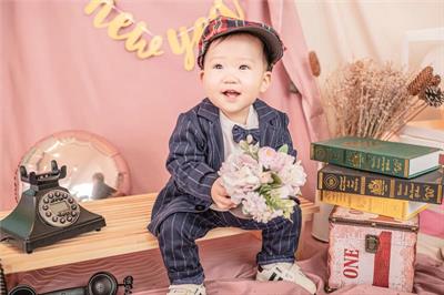 愛萊克兒童寫真工作室