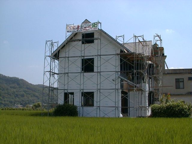 日式會呼吸鋼骨建築-