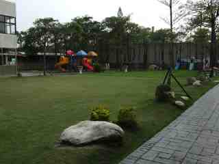群林幼兒園環境