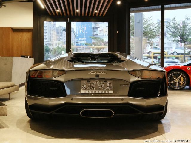 Lamborghini LP700–4 2012 嘉鎷代理-