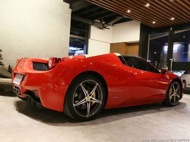 Ferrari 458 Spider 2012 蒙地拿代理-