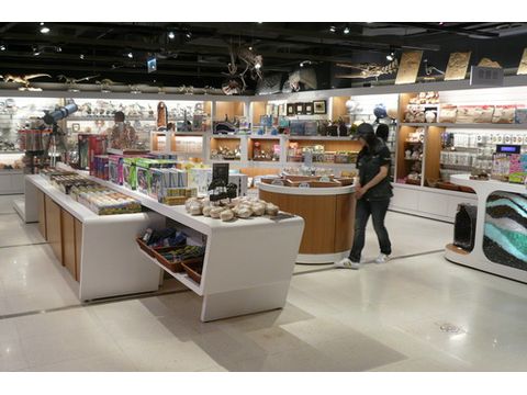 展場案例：台中誠品綠緣道店–石尚