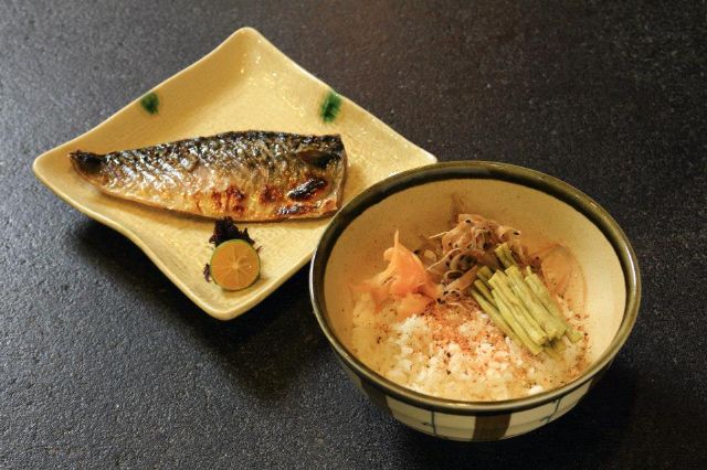 熟食丼飯-