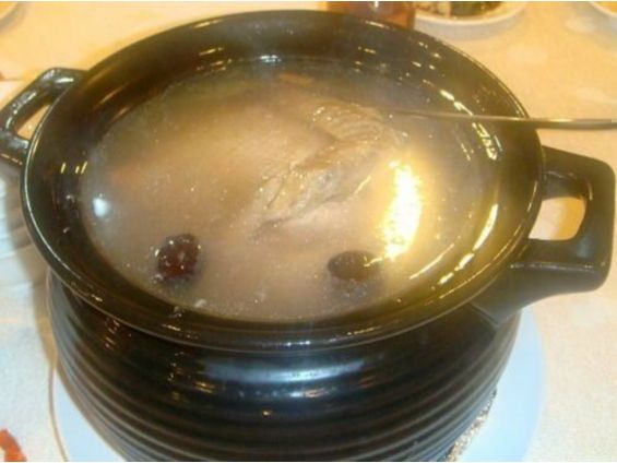 清補涼煲雞湯-